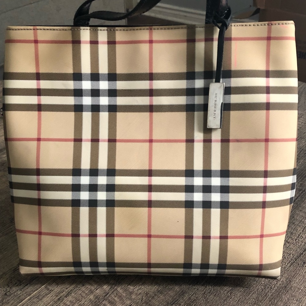Burrberry purse